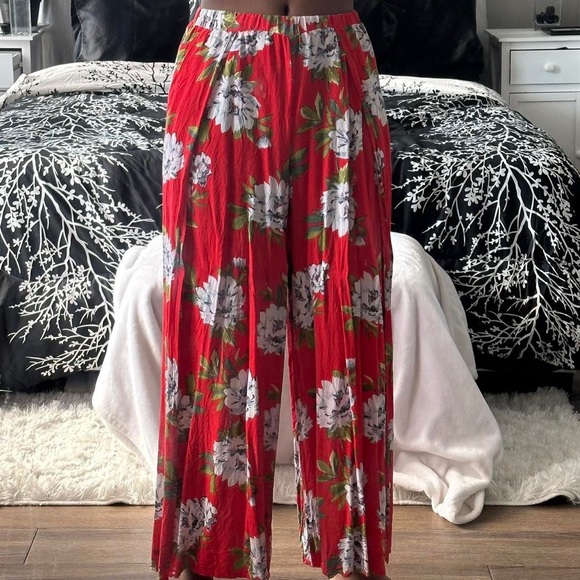 Red Floral Palazzo Pants - Picture 3 of 5